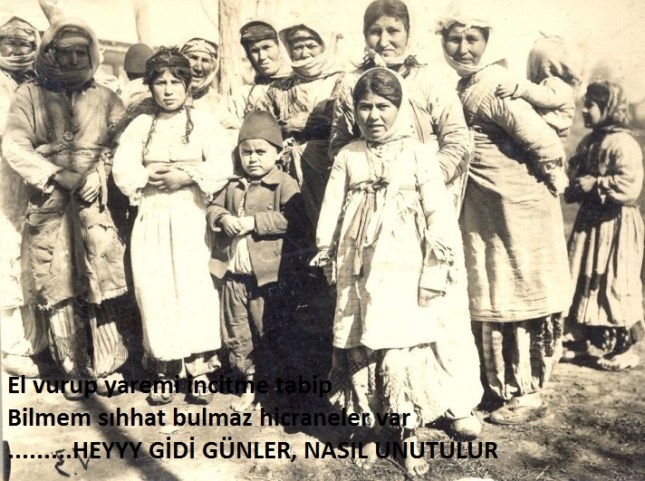 ATATURK ARASTIRMA MERKEZI BASKANLIGI (ATAM), ARSIVLERDE YER ALAN, ARALARINDA DAHA ONCE PEK BILINMEYEN KARELERIN DE BULUNDUGU KURTULUS SAVASI'NA AIT FOTOGRAFLARI, 23 NISAN ULUSAL EGEMENLIK VE COCUK BAYRAMI NEDENIYLE AA ILE PAYLASTI. OZEL TEKNIKLERLE KORUNAN VE GELECEK NESILLERE AKTARILMAYA CALISILAN FOTOGRAFLARDA ADI, YASI BILINMEYEN KINALI KUZU MEHMETLER, HASANLAR DA VAR, KUCUCUK YASTA "COCUK OLMADAN" ANNE OLAN AYSELER, FATMALAR DA... 1923 YILINDA CEKILEN BU FOTOGRAFTA, SAVASTA OLDUGU GIBI ZAFER SONRASI DA ATATURK'U COSKUYLA KARSILAMAYA GELEN USAKLI COCUKLAR YER ALIYOR. (ANADOLU AJANSI - ATAM) (20130422)